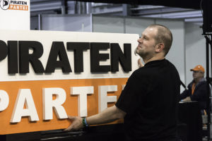 PIRATEN PRESSEMAPPE - PARTEITAG - NA LOGO - be-him CC BY NC ND -